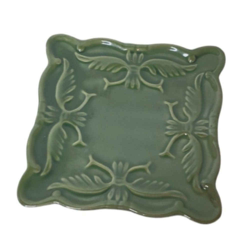 California Pantry Ceramic Embossed Moss Green 6" Plate Trivet